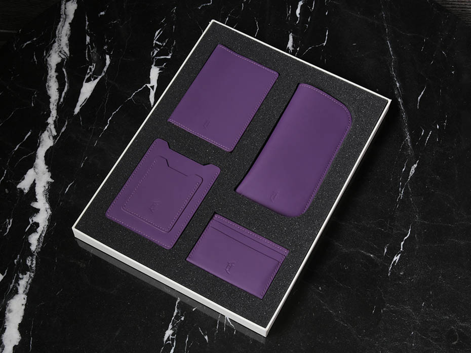 Подарочный набор аксессуаров из кожи FURNITEK FG-404