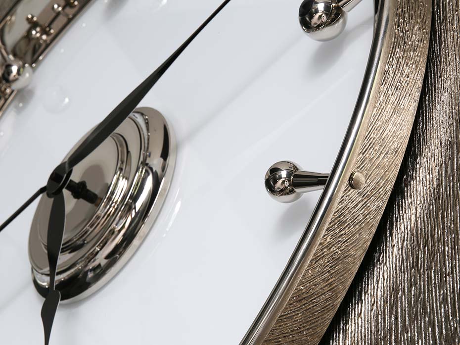 Часы Furnitek FG-1002029 полированный никель стекло белое глянец