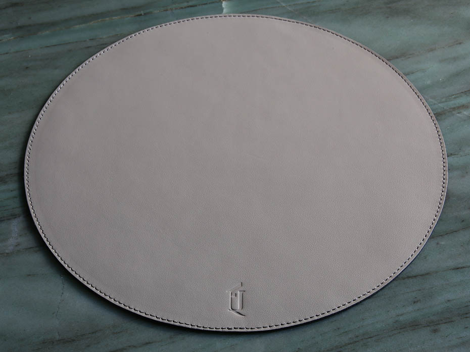 Сервировочная салфетка на стол FURNITEK FG-03001 из кожи натуральной и замши 