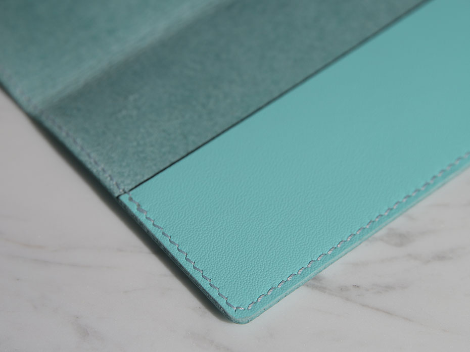 Обложка на паспорт FURNITEK модель FG-02027 из натуральной кожи цвет тифани