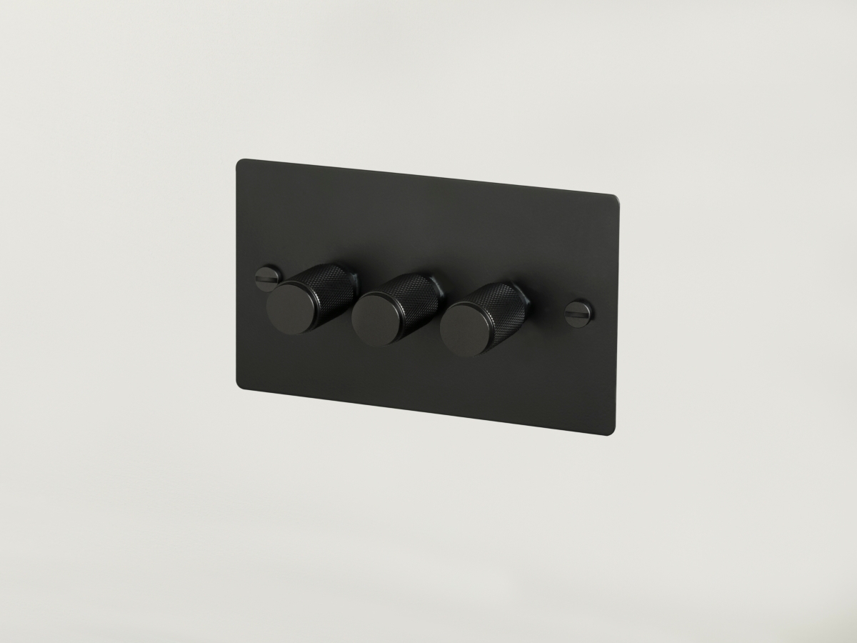 Диммер Buster & Punch тройной UK-DI-CO-3G-BL-A чернёная латунь