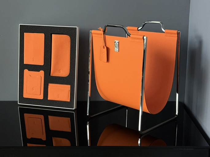 Подарочный набор аксессуаров из кожи FURNITEK FG-410