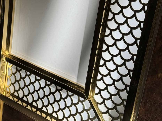 Декоративное панно из стекла и латуни FURNITEK FG-04002 со вставкой из дерева