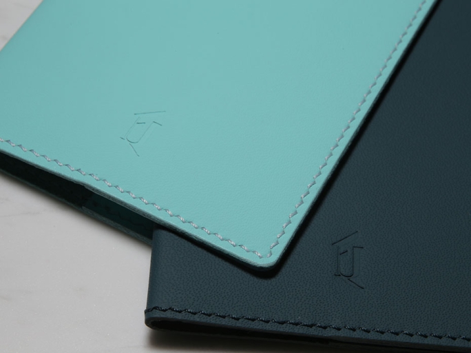 Обложка на паспорт FURNITEK модель FG-02027 из натуральной кожи цвет тифани