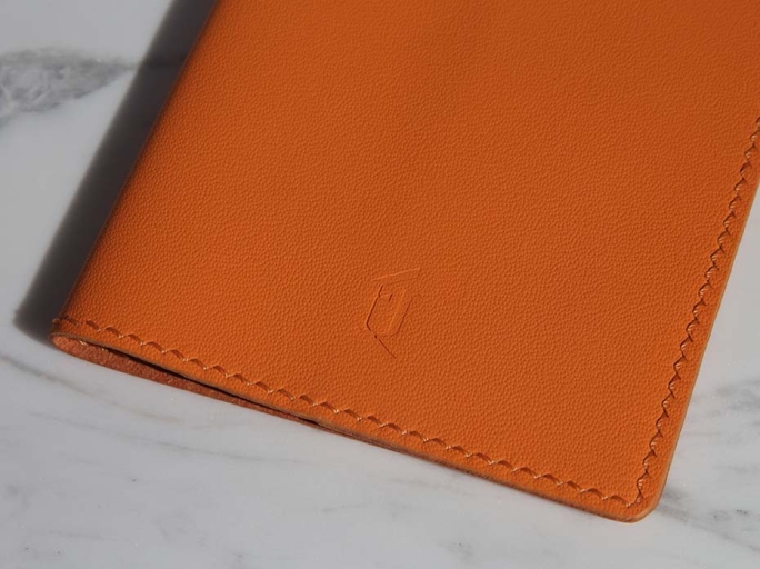 Обложка на паспорт FURNITEK модель FG-02026 из натуральной кожи цвет оранжевый