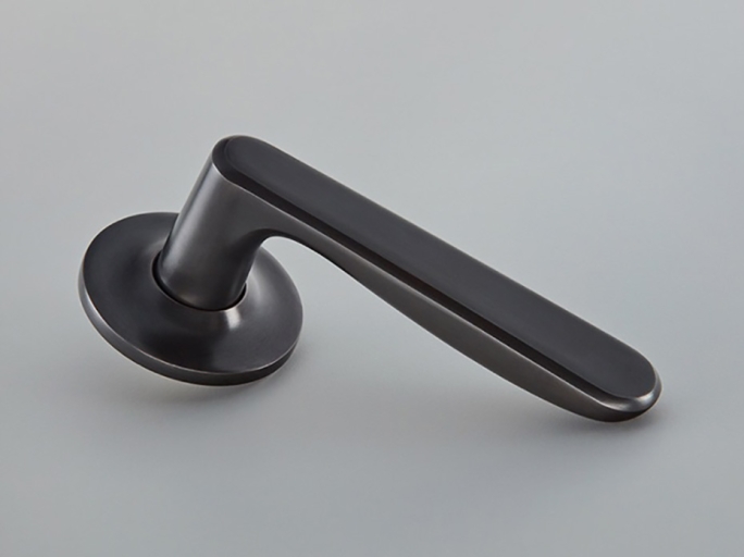 Дверная ручка на розетке Croft Velo 7240COV57A чёрный